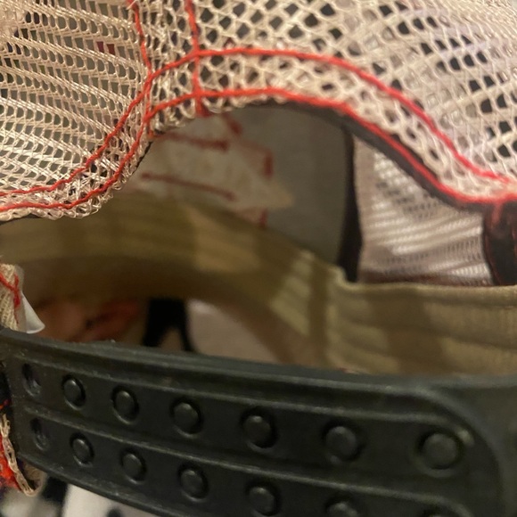 Alaska cap-Adjustable-Red/Black/Gray - Picture 2 of 4